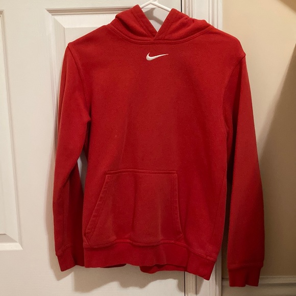 red middle swoosh nike hoodie😮💨 - Picture 1 of 4